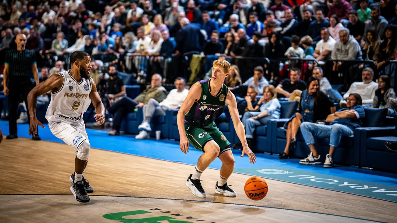 Unicaja Karditsa Iaponiki